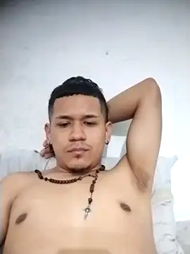 Snapshot of Mohamedxxx13 chatting on September 20, 2025, 3:28 pm Mohamedxxx13 online show from September 20, 2025, 3:28 pm