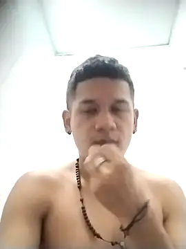 Snapshot of Mohamedxxx13 chatting on September 23, 2025, 5:14 am Mohamedxxx13 online show from September 23, 2025, 5:14 am