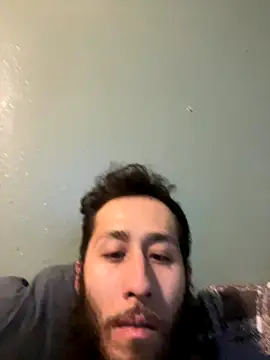 Snapshot of YawledHominid chatting on October 31, 2025, 5:04 am YawledHominid online show from October 31, 2025, 5:04 am