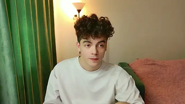 Snapshot of dreamgonetan chatting on November 8, 2025, 10:52 am dreamgonetan online show from November 8, 2025, 10:52 am