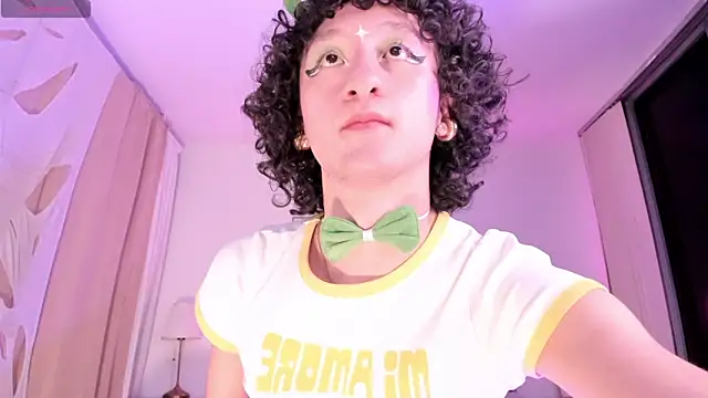 Snapshot of Haru_bloom chatting on October 31, 2025, 1:46 am Haru bloom online show from October 31, 2025, 1:46 am