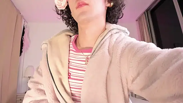 Snapshot of Haru_bloom chatting on October 8, 2025, 1:51 am Haru bloom online show from October 8, 2025, 1:51 am