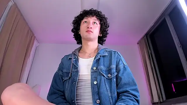 Snapshot of Haru_bloom chatting on September 24, 2025, 3:57 am Haru bloom online show from September 24, 2025, 3:57 am