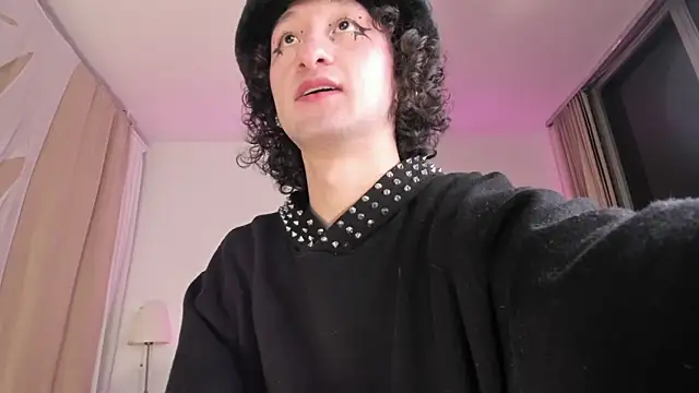 Snapshot of Haru_bloom chatting on October 17, 2025, 3:10 am Haru bloom online show from October 17, 2025, 3:10 am