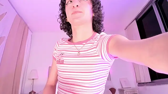 Snapshot of Haru_bloom chatting on October 28, 2025, 11:36 pm Haru bloom online show from October 28, 2025, 11:36 pm