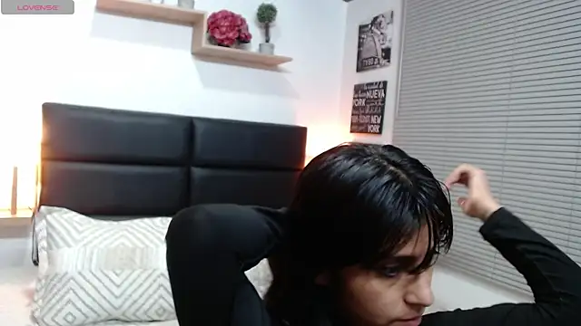 scarlett and justin online show from October 11, 2025, 3:18 am