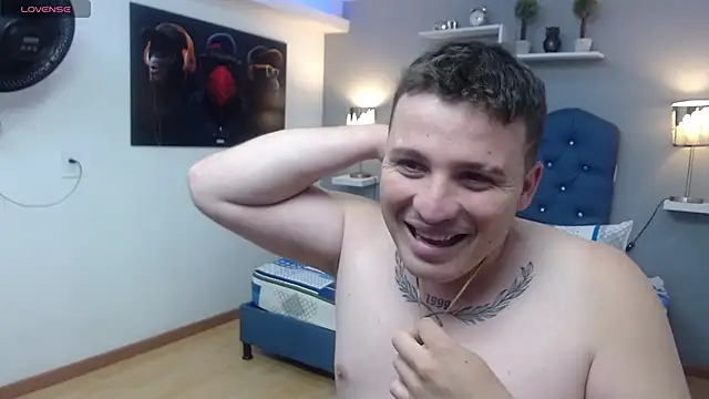 scarlett and justin online show from November 1, 2025, 3:02 am