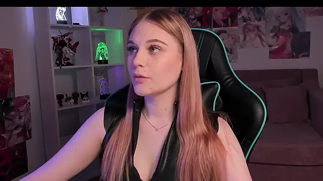 AriaWell online show from November 17, 2025, 6:12 pm