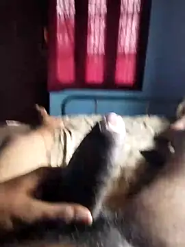 Snapshot of madarasi_chennai chatting on November 6, 2025, 6:28 am madarasi chennai online show from November 6, 2025, 6:28 am