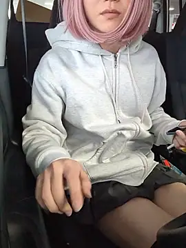 takusaki223 online show from February 6, 2026, 1:12 am