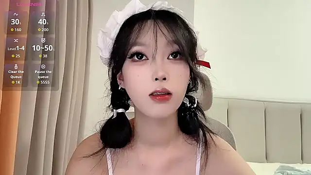 Snapshot of Puppy-12 chatting on October 1, 2025, 7:57 am Puppy-12 online show from October 1, 2025, 7:57 am