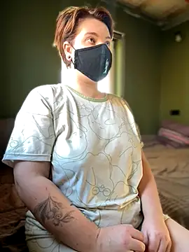 Snapshot of Bri8Sky_ chatting on October 21, 2025, 8:25 am Bri8Sky  online show from October 21, 2025, 8:25 am