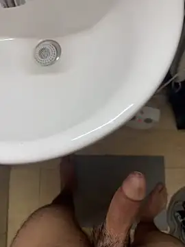 tusmuertos420 online show from October 29, 2025, 7:24 pm