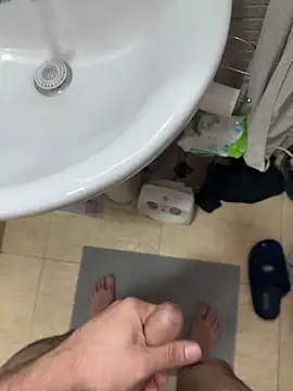 tusmuertos420 online show from November 8, 2025, 7:17 pm