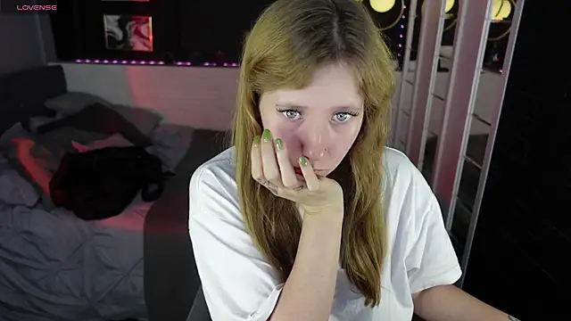 Daisy Wane online show from September 26, 2025, 5:36 am