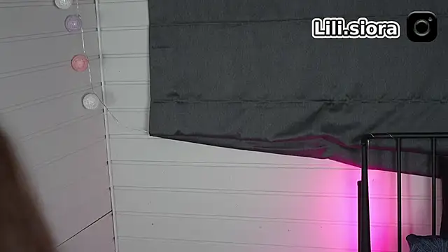 Peachxlush online show from May 25, 2026, 5:55 pm