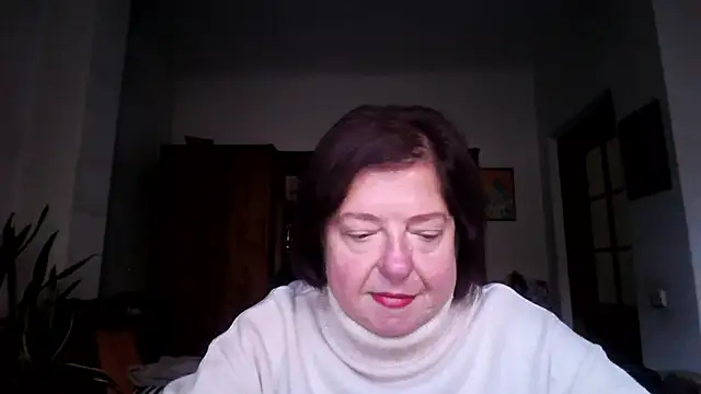 Snapshot of Violet_Pulse chatting on October 14, 2025, 1:12 pm Violet Pulse online show from October 14, 2025, 1:12 pm