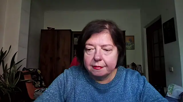 Snapshot of Violet_Pulse chatting on October 2, 2025, 11:57 am Violet Pulse online show from October 2, 2025, 11:57 am