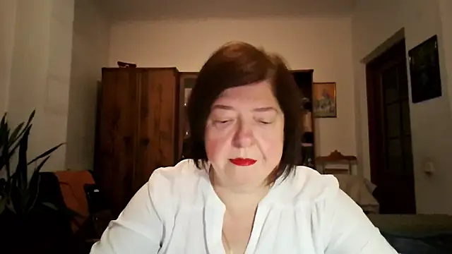 Violet Pulse online show from January 18, 2026, 3:37 pm