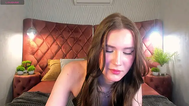 babyy gloria online show from September 25, 2025, 2:12 pm