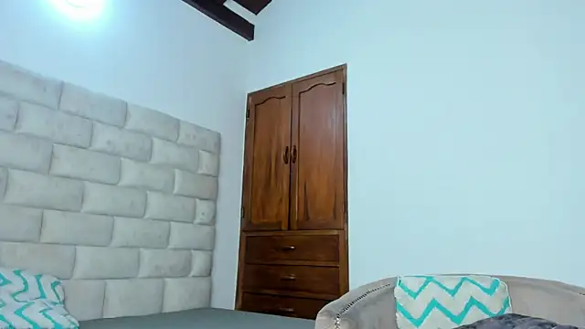 BennBrown online show from November 1, 2025, 7:19 pm