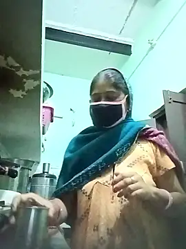 Cute-Charvii online show from February 26, 2026, 1:05 am