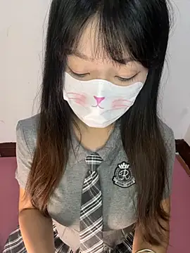 Snapshot of AZ37866 chatting on October 5, 2025, 8:49 am AZ37866 online show from October 5, 2025, 8:49 am