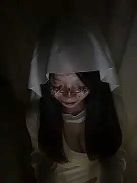 Snapshot of AZ37866 chatting on October 31, 2025, 4:58 pm AZ37866 online show from October 31, 2025, 4:58 pm