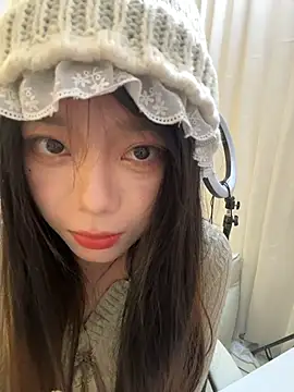 Snapshot of AZ37866 chatting on November 12, 2025, 1:54 am AZ37866 online show from November 12, 2025, 1:54 am