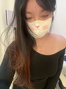 Snapshot of AZ37866 chatting on November 15, 2025, 1:31 am AZ37866 online show from November 15, 2025, 1:31 am