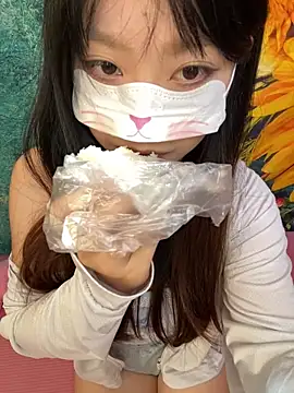 Snapshot of AZ37866 chatting on October 2, 2025, 2:04 am AZ37866 online show from October 2, 2025, 2:04 am