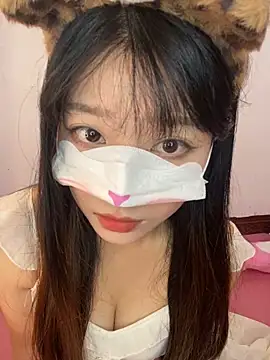 Snapshot of AZ37866 chatting on October 3, 2025, 2:26 am AZ37866 online show from October 3, 2025, 2:26 am