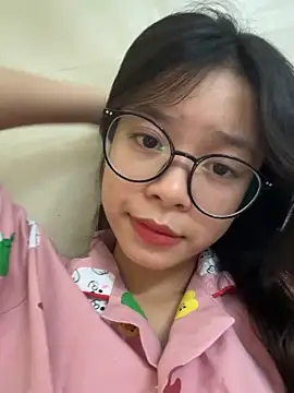 Snapshot of mau15_ chatting on September 26, 2025, 1:07 pm mau15 online show from September 26, 2025, 1:07 pm