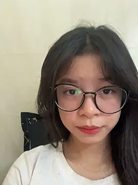 Snapshot of mau15_ chatting on October 12, 2025, 10:05 am mau15 online show from October 12, 2025, 10:05 am