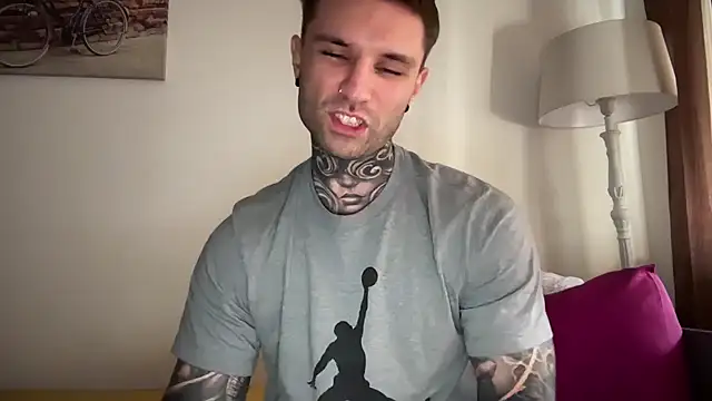 Larsskeet online show from October 16, 2025, 12:46 pm