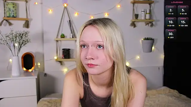 Snapshot of ArcticaRyder chatting on October 3, 2025, 7:21 am ArcticaRyder online show from October 3, 2025, 7:21 am