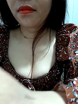 Snapshot of Minssara20 chatting on October 8, 2025, 1:01 pm Minssara20 online show from October 8, 2025, 1:01 pm