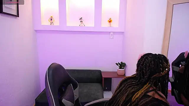 onyx ebony online show from October 7, 2025, 1:12 pm