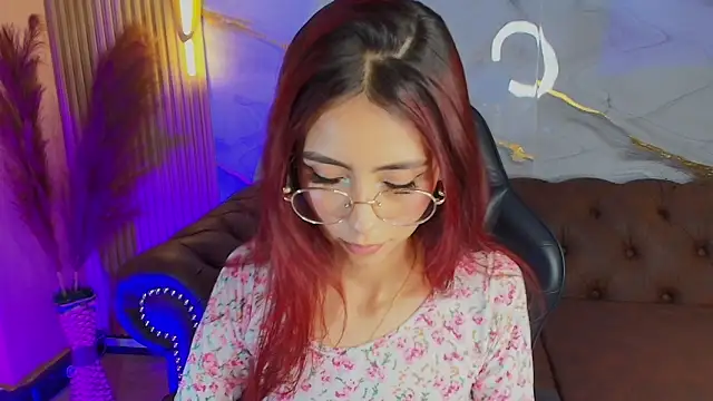 mia tf online show from October 29, 2025, 1:54 pm