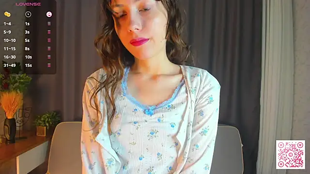 Snapshot of DelilahConsalvo chatting on October 15, 2025, 7:11 pm DelilahConsalvo online show from October 15, 2025, 7:11 pm