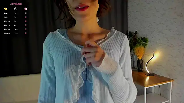 Snapshot of DelilahConsalvo chatting on September 23, 2025, 6:04 pm DelilahConsalvo online show from September 23, 2025, 6:04 pm