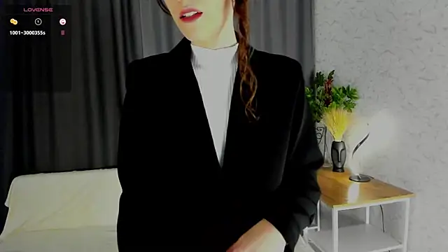 Snapshot of DelilahConsalvo chatting on September 25, 2025, 6:03 pm DelilahConsalvo online show from September 25, 2025, 6:03 pm