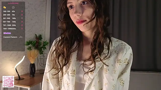 Snapshot of DelilahConsalvo chatting on November 2, 2025, 4:06 am DelilahConsalvo online show from November 2, 2025, 4:06 am