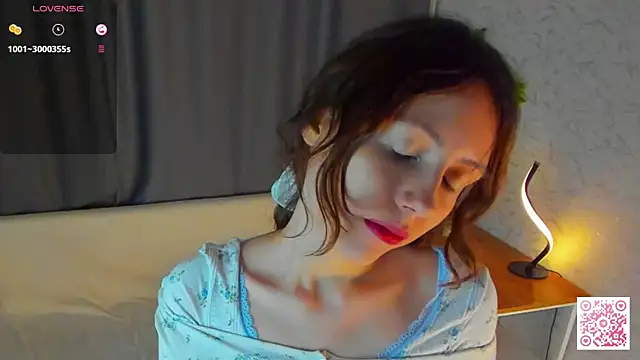 Snapshot of DelilahConsalvo chatting on October 19, 2025, 6:10 pm DelilahConsalvo online show from October 19, 2025, 6:10 pm