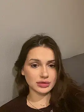 Snapshot of SoShyEmmyyy chatting on September 29, 2025, 8:03 pm SoShyEmmyyy online show from September 29, 2025, 8:03 pm