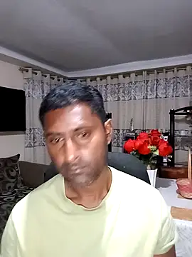 Snapshot of kingVibeX chatting on September 21, 2025, 11:43 pm kingVibeX online show from September 21, 2025, 11:43 pm