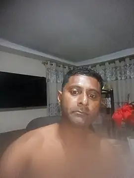 Snapshot of kingVibeX chatting on October 6, 2025, 7:58 pm kingVibeX online show from October 6, 2025, 7:58 pm