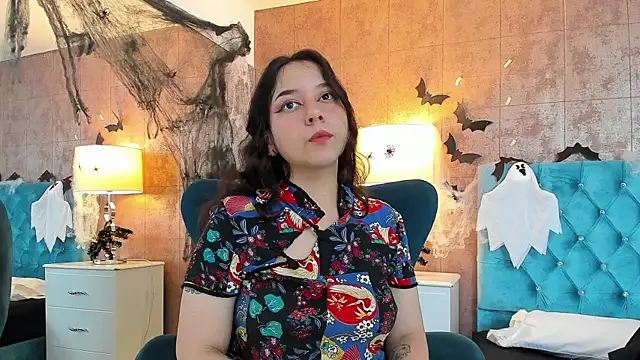 Snapshot of ChloeNoire chatting on October 15, 2025, 4:11 am ChloeNoire online show from October 15, 2025, 4:11 am