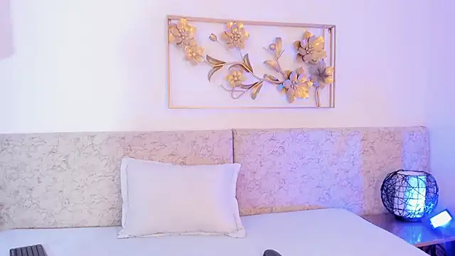 Snapshot of _Malak chatting on September 24, 2025, 6:47 pm Malak online show from September 24, 2025, 6:47 pm