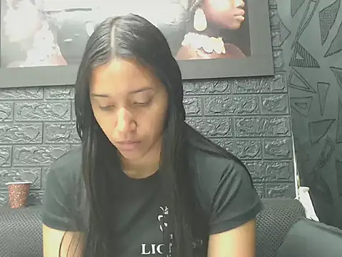 Snapshot of Lil_Rose2006 chatting on February 19, 2026, 12:24 pm Lil Rose2006 online show from February 19, 2026, 12:24 pm